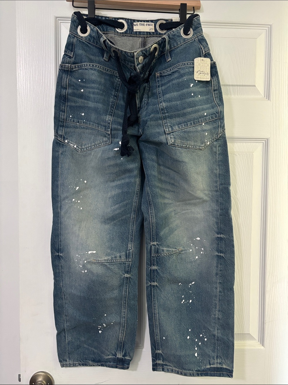 Free people moxie low slung barrel jeans size 24 timeless blue